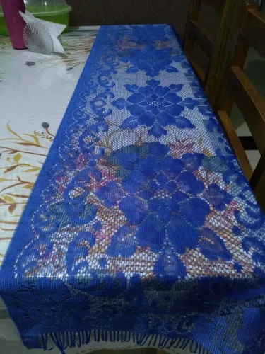 Caminho de mesa simples 40cm x 1,50m.