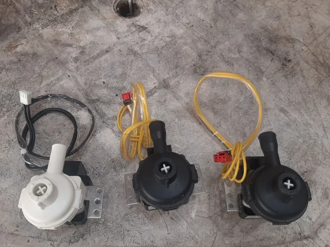 Bomba d'água pra drenagem 3 unidades