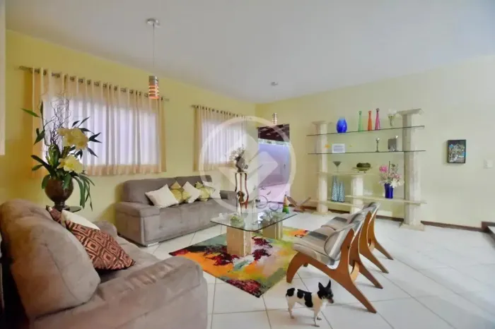 CASA 4 QUARTOS JARDIM BOTANICO codigo: 122372