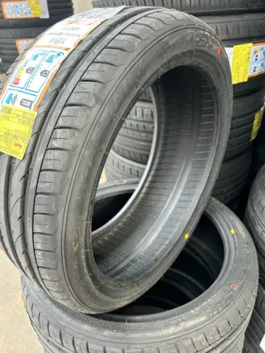 Pneu novo 205/40r17