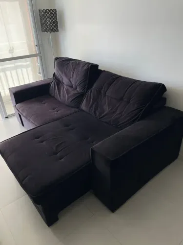 Sofá retrátil e reclinável preto