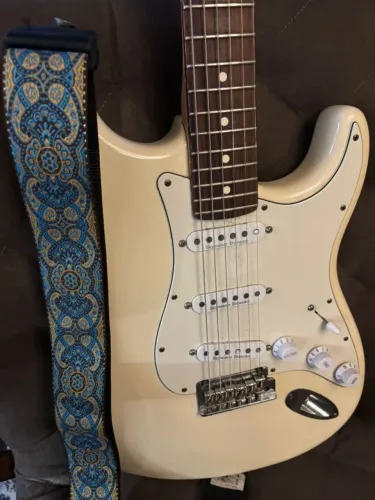 Guitarra Fender Stratocaster Corona Captação SeymourDuncan STACK