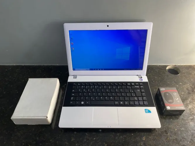 Notebook Samsung RV411/ 8gb - i3 - ssd 120 - bateria boa / com garantia 
