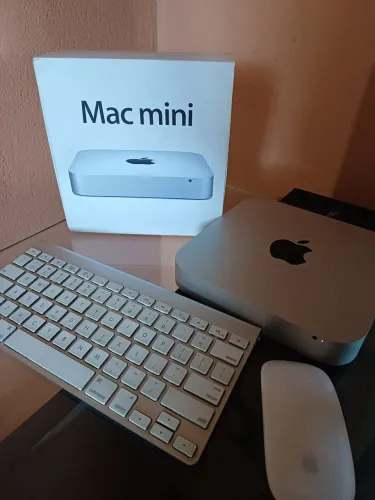 Computador Aplle Mac Mini i5 com teclado e mouse 