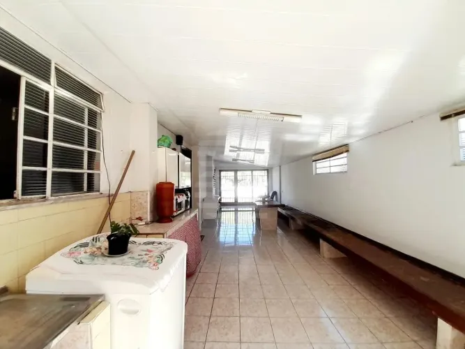 Sobrado com perfil misto - residencial e comercial - 3 quartos