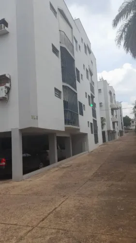 2q, 2wc, sacada, vent teto e ar cond