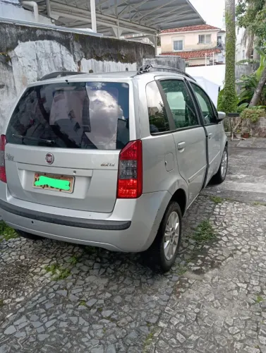 Fiat Idea ELX 1.4 MPI Fire Flex 8V 5P 2010