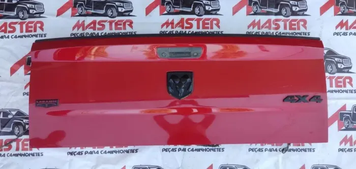 Tampa traseira Dodge Ram 2012 (leia o anuncio)