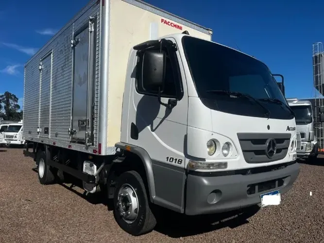 Mercedes Benz Accelo 1016 MB bau 16/16 R$ 250.000,00 av