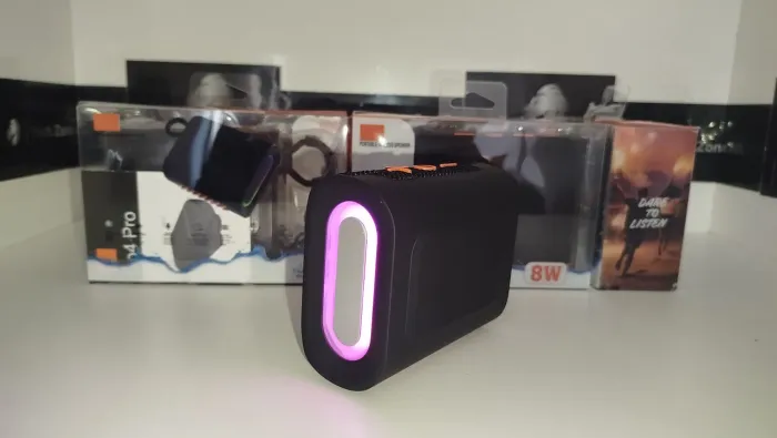 Caixa de Som GO4, Bluetooth 8W com LED