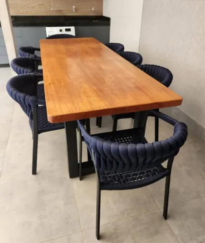 CONJUNTO MESA DE MADEIRA PRANCHA ÚNICA + 8 CADEIRAS DE TRICÔ NÁUTICO
