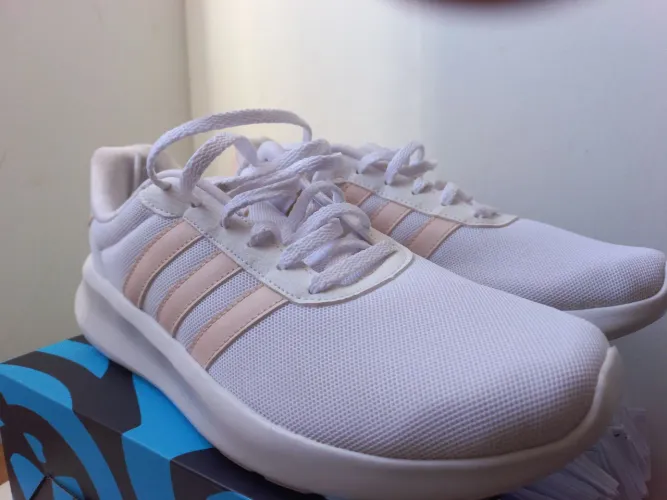 Tênis Adidas Branco e Rosa