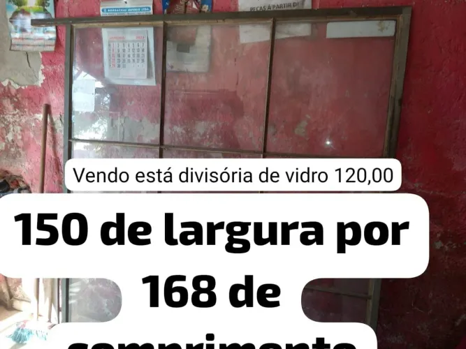 Divisoria de vidro , pode usar como porta