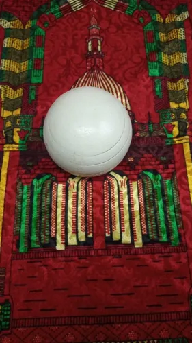 ESFERA DECORATIVA FEITA EM GESSO CERÂMICO- 15 CM