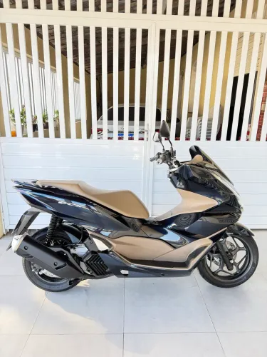 Pcx DLX 2025/25 (apenas 900 km) 