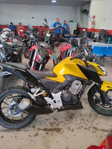 Honda CB TWISTER 2023 300cc Vitória motors
