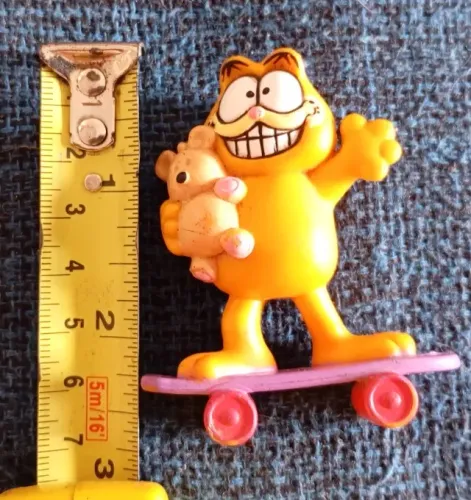 Miniatura Garfield Skate 1981 United Feat. Sync