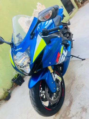 Srad 750cc 2016 muito nova! 