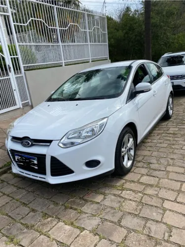Ford Focus 1.6 S/se/se Plus Flex 8v/16v 5P 2015