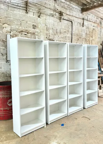 ARMÁRIO MULTIUSO COM PRATELEIRAS 100% MDF