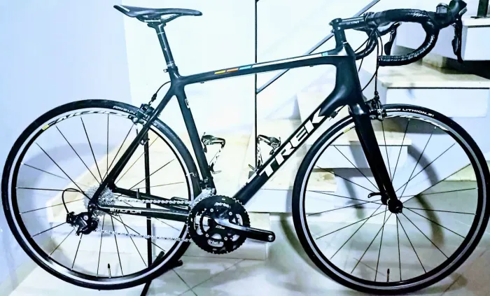 Trek(56) Émonda, 105 11v, Rodas Aksion(18x). Trocas 11k