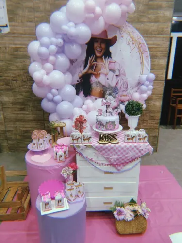 Mini decoração perfeita pra festinhas intimistas