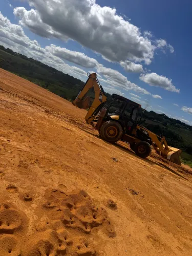Retroescavadeira Caterpillar 416e