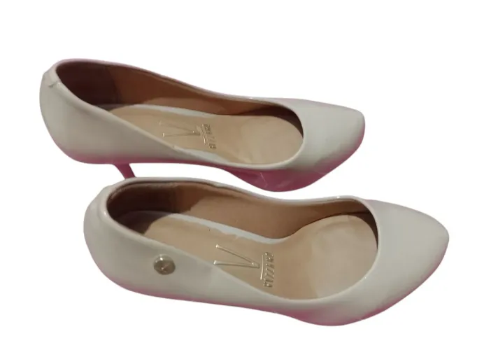VENDO SCARPIN MEIA PATA 37 VIZZANO COR NUDE