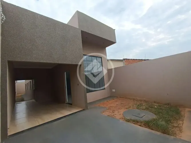 Casa no Setor Itaguaí II 108 m² de construção em lote de 180 m² Imóvel aconchegante e bem