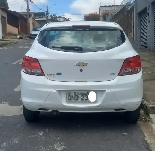 Chevrolet Onix JOY Hatch 1.0 8V Flex Mec. 4P 2018