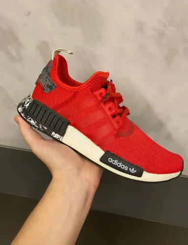 Adidas NMD R1 ?Grafitti Red?