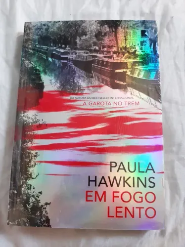 Em Fogo Lento - Paula Hawkins - Capa Dura