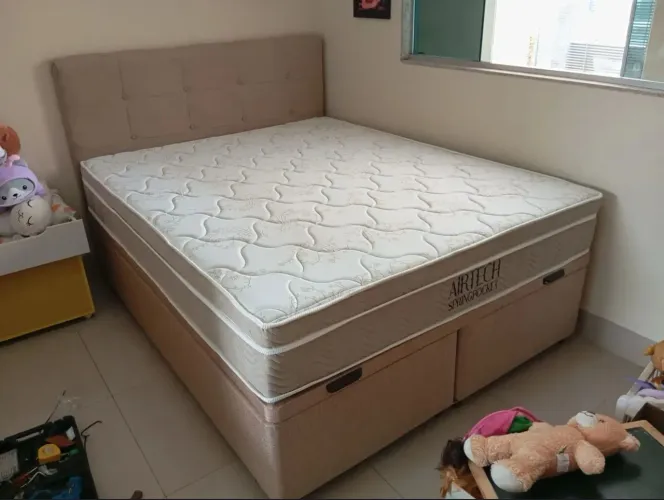 Cama Box Baú QUEEM 158x198 ( Pronta Entrega ) Molas Ensacadas