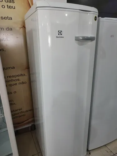 Freezer Vertical Electrolux
