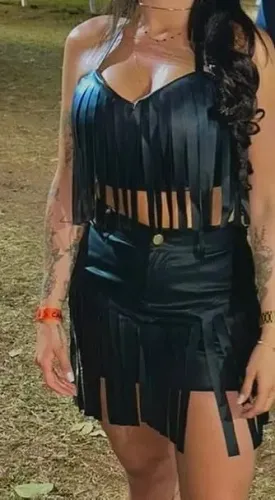Conjunto Cropped e Saia Couro fake Country
