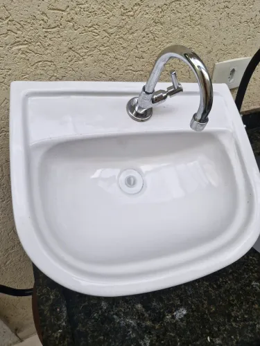 Cuba pia de banheiro 