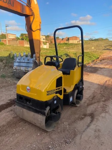 VENDO ROLO COMPACTADOR 1.2T