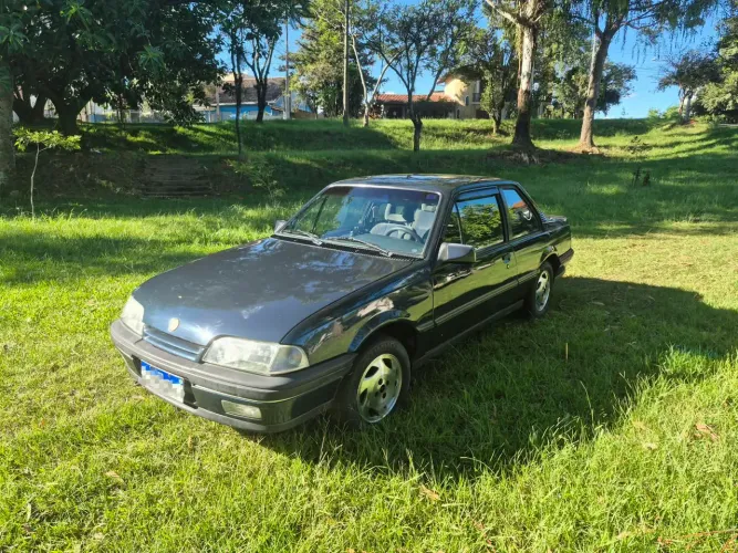 Chevrolet Monza GLS/ Hi-tech 2.0 EFI 2P E 4P 1995