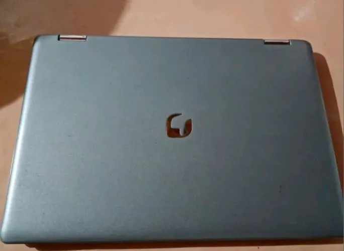Notebook positivo dois em um