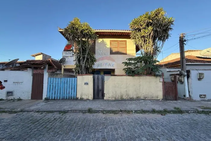 À venda imóvel com 3 casas independentes ao lado da Lagoa de Geribá, Armação dos Búzios