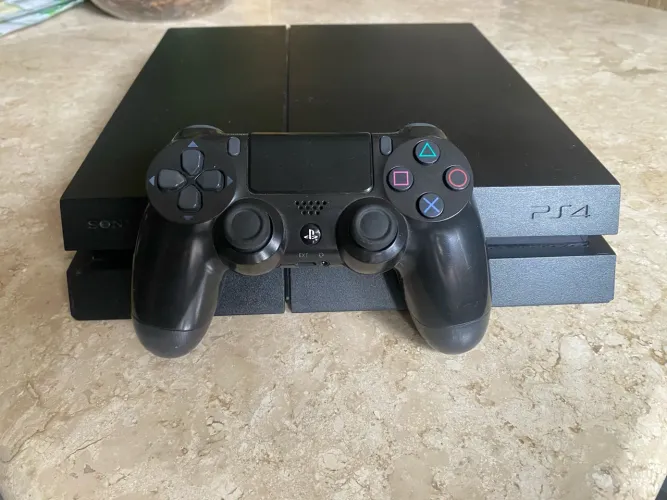 Ps4 1TB com controle original