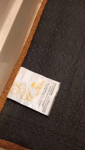 Tapete Sisal seminovo, menos de 15 dias de uso. Medidas 3,00x2,00. Contato *