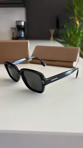 Óculos Burberry Eldon (Original)