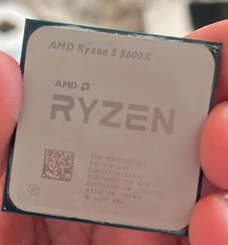 RYZEN 5 5600X - 3 MESES DE USO