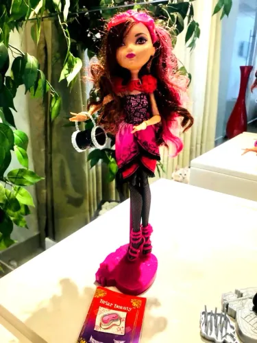 Boneca Ever After High - Briar Beauty (Mattel) - Original