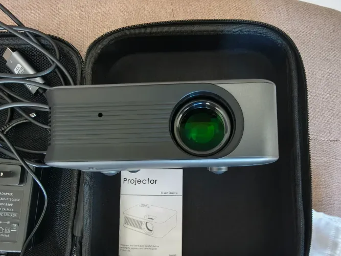 Mini Projetor LED Yersida A30C 4K Wifi Preto, Importado, Pouquíssimo usado