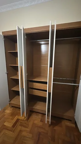Vendo guarda-roupa novo