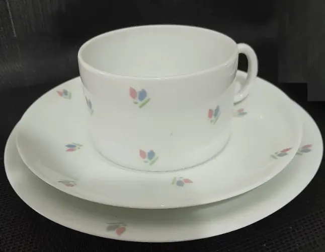 Conjunto 2 Xícaras 2 Pires 2 Pratos Sobremesa - Cerâmica Esmaltada Decorada