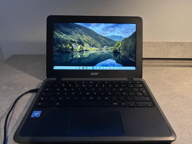 Chromebook Acer C733 Intel/ Conservado 