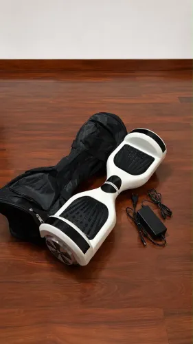 Hoverboard 6,5? 36V Branco com Bluetooth + Bolsa e Carregador